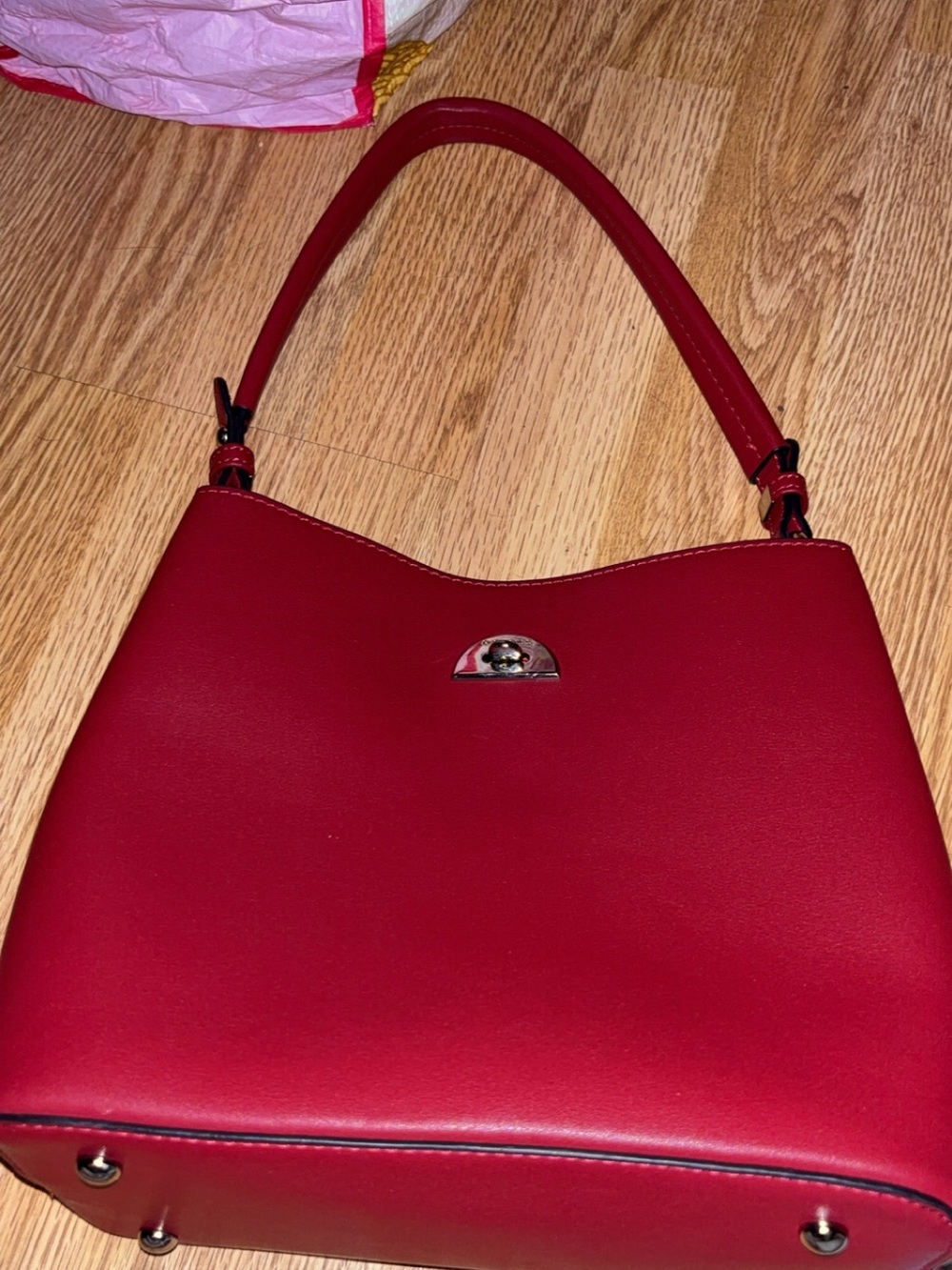 Classic Red Shoulder Bag - Sleek Women's Handbag